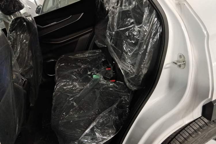 Used EXEED Zhuifeng C-DM 2022 1.5 TCI-DHT 105 km "Chengfeng Qi" Edition Left Rear Seat