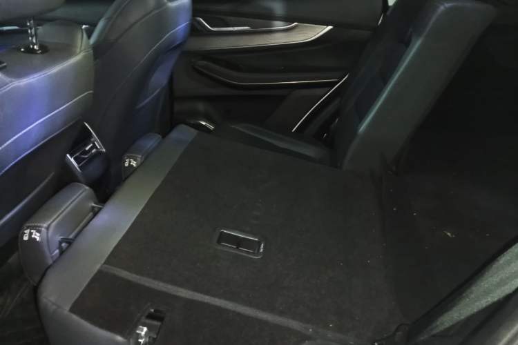 Used EXEED Zhuifeng C-DM 2022 1.5 TCI-DHT 105 km "Chengfeng Qi" Edition Left Rear Seat