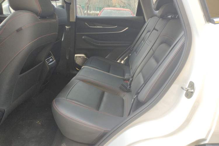 Used EXEED Zhuifeng C-DM 2022 1.5 TCI-DHT 105 km "Chengfeng Qi" Edition Left Rear Seat