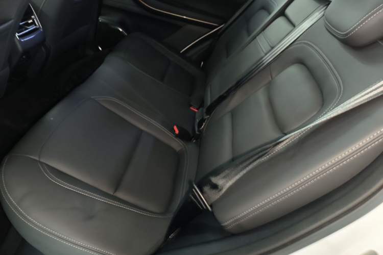 Used EXEED Zhuifeng C-DM 2022 1.5 TCI-DHT 105 km "Chengfeng Qi" Edition Left Rear Seat