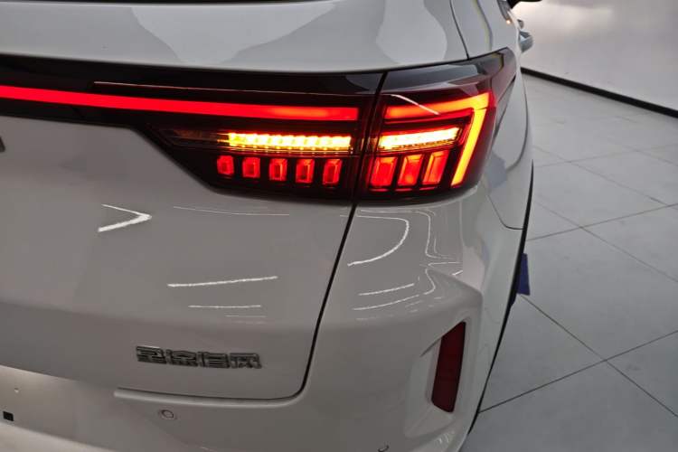 Used EXEED Zhuifeng C-DM 2022 1.5 TCI-DHT 105 km "Chengfeng Qi" Edition Right Rear Taillight