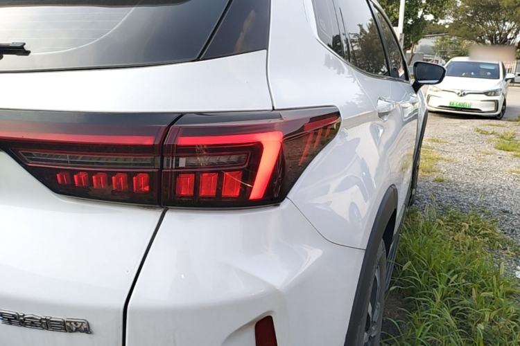 Used EXEED Zhuifeng C-DM 2022 1.5 TCI-DHT 105 km "Chengfeng Qi" Edition Right Rear Taillight