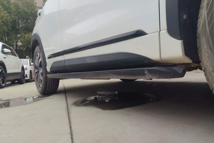 Used EXEED Zhuifeng C-DM 2022 1.5 TCI-DHT 105 km "Chengfeng Qi" Edition Right Side Sill