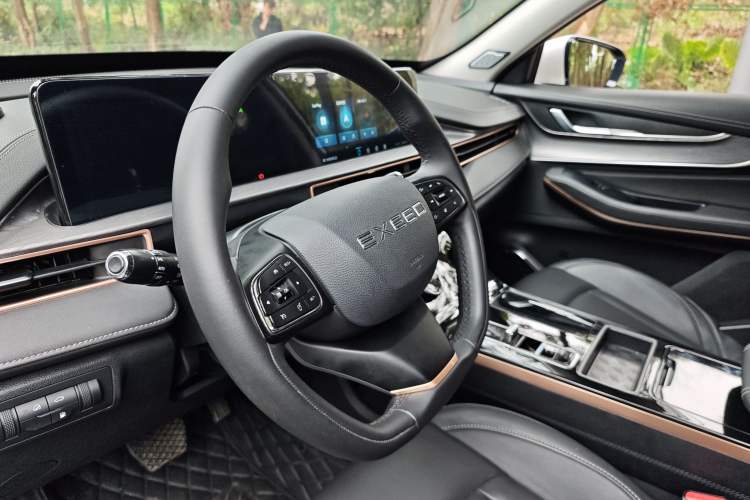 Used EXEED Zhuifeng C-DM 2022 1.5 TCI-DHT 105 km "Chengfeng Qi" Edition Steering Wheel