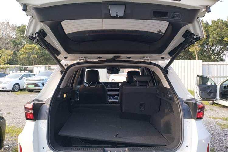 Used EXEED Zhuifeng C-DM 2022 1.5 TCI-DHT 105 km "Chengfeng Qi" Edition Trunk