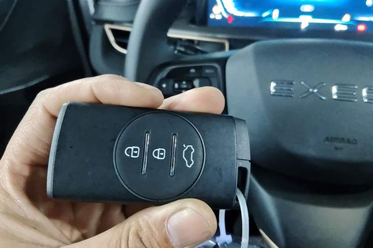 Used EXEED Zhuifeng C-DM 2022 1.5 TCI-DHT 105 km "Chengfeng Qi" Edition Vehicle Key