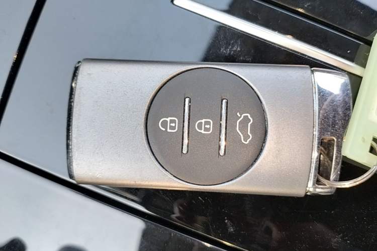 Used EXEED Zhuifeng C-DM 2022 1.5 TCI-DHT 105 km "Chengfeng Qi" Edition Vehicle Key