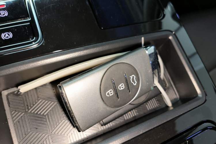 Used EXEED Zhuifeng C-DM 2022 1.5 TCI-DHT 105 km "Chengfeng Qi" Edition Vehicle Key