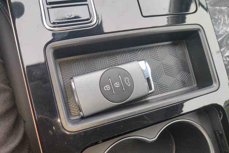 Used EXEED Zhuifeng C-DM 2022 1.5 TCI-DHT 105 km "Chengfeng Qi" Edition Vehicle Key