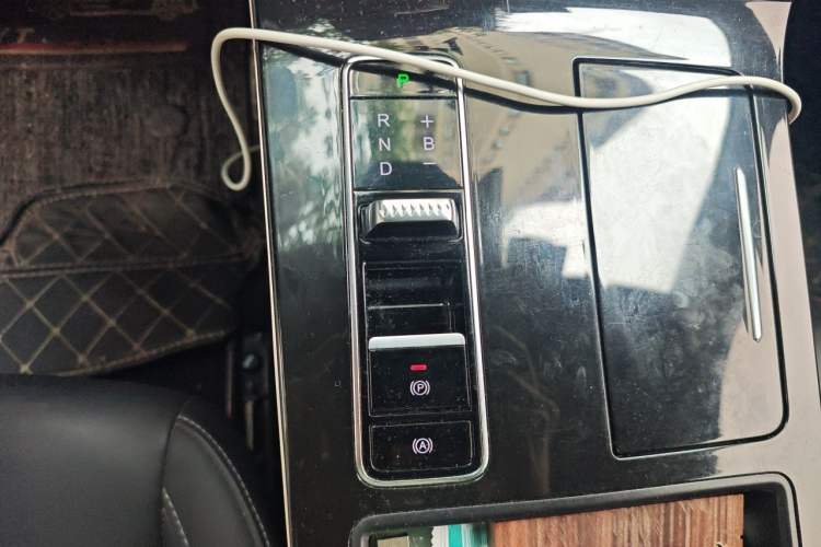 Used EXEED Zhuifeng C-DM 2023 1.5 TCI-DHT 80KM "Chengfengqi" Edition Gear Lever