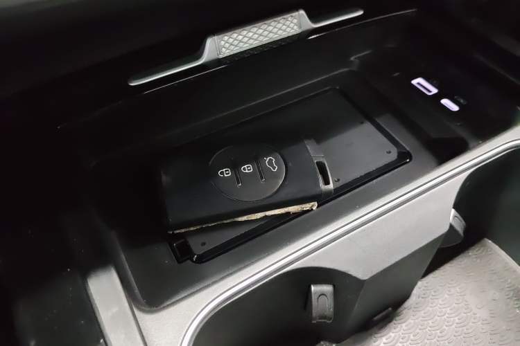 Used EXEED Zhuifeng C-DM 2023 1.5 TCI-DHT 80KM "Chengfengqi" Edition Interior 1