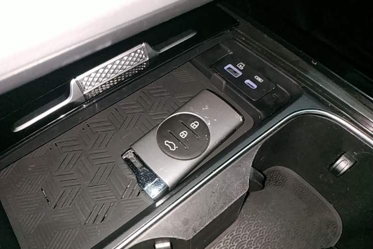 Used EXEED Zhuifeng C-DM 2023 1.5 TCI-DHT 80KM Yu Feng Xing Edition Vehicle Key