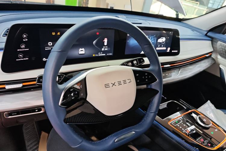 Used EXEED Zhuifeng C-DM 2023 1.5 TCI-DHT 80KM "Chengfengqi" Edition Center Console