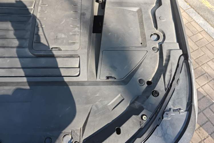 Used EXEED Zhuifeng C-DM 2023 1.5 TCI-DHT 80KM "Chengfengqi" Edition Engine Bay Left