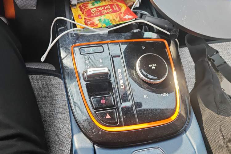 Used EXEED Zhuifeng C-DM 2023 1.5 TCI-DHT 80KM "Chengfengqi" Edition Gear Lever