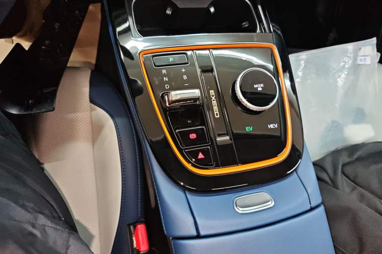 Used EXEED Zhuifeng C-DM 2023 1.5 TCI-DHT 80KM "Chengfengqi" Edition Gear Lever
