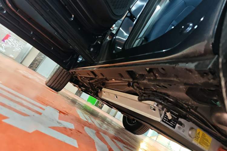 Used EXEED Zhuifeng C-DM 2023 1.5 TCI-DHT 80KM "Chengfengqi" Edition Left Side Sill