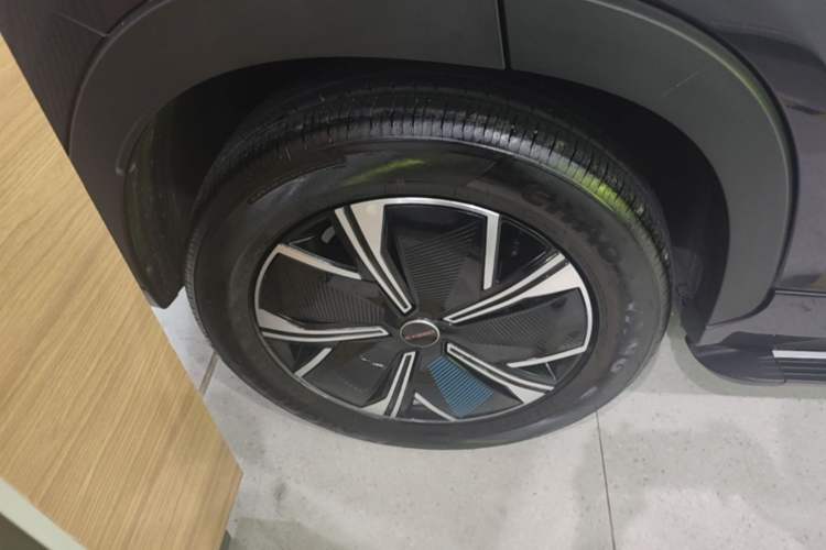 Used EXEED Zhuifeng C-DM 2023 1.5 TCI-DHT 80KM "Chengfengqi" Edition Right Rear Wheel Hub