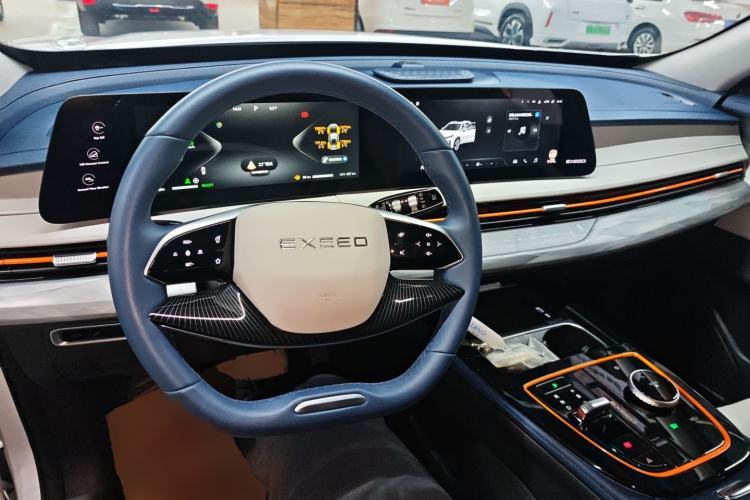 Used EXEED Zhuifeng C-DM 2023 1.5 TCI-DHT 80KM "Chengfengqi" Edition Center Console