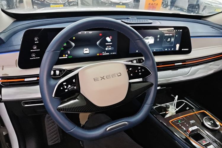 Used EXEED Zhuifeng C-DM 2023 1.5 TCI-DHT 80KM "Chengfengqi" Edition Center Console