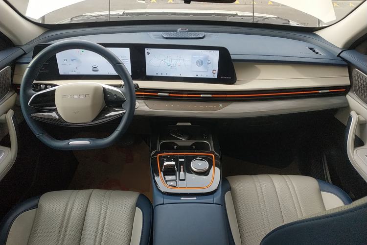 Used EXEED Zhuifeng C-DM 2023 1.5 TCI-DHT 80KM "Chengfengqi" Edition Center Console