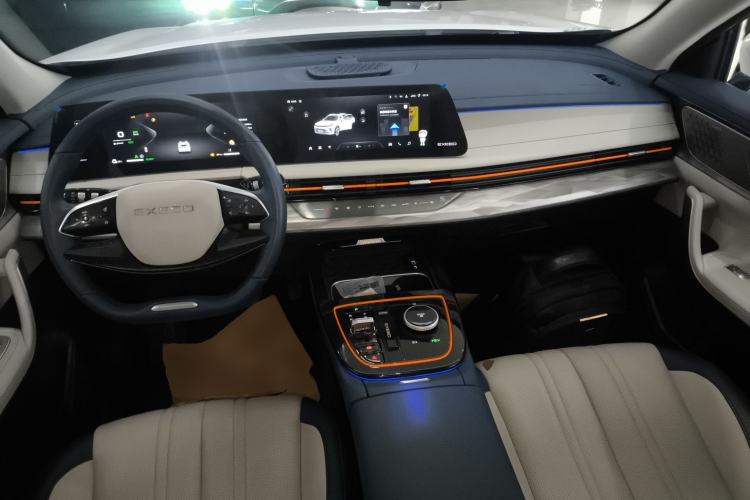 Used EXEED Zhuifeng C-DM 2023 1.5 TCI-DHT 80KM "Chengfengqi" Edition Center Console
