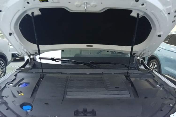 Used EXEED Zhuifeng C-DM 2023 1.5 TCI-DHT 80KM "Chengfengqi" Edition Engine Bay