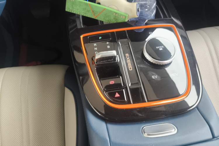 Used EXEED Zhuifeng C-DM 2023 1.5 TCI-DHT 80KM "Chengfengqi" Edition Gear Lever