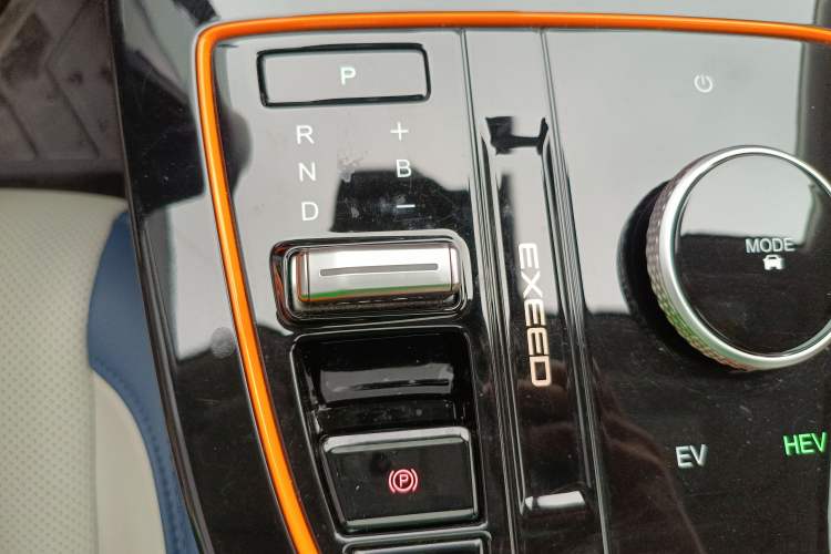 Used EXEED Zhuifeng C-DM 2023 1.5 TCI-DHT 80KM "Chengfengqi" Edition Gear Lever