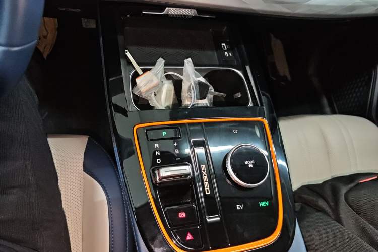 Used EXEED Zhuifeng C-DM 2023 1.5 TCI-DHT 80KM "Chengfengqi" Edition Gear Lever