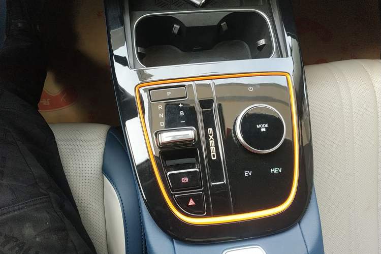 Used EXEED Zhuifeng C-DM 2023 1.5 TCI-DHT 80KM "Chengfengqi" Edition Gear Lever