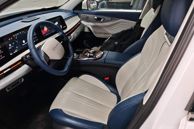 Used EXEED Zhuifeng C-DM 2023 1.5 TCI-DHT 80KM "Chengfengqi" Edition Left Front Seat