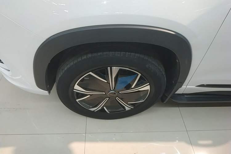Used EXEED Zhuifeng C-DM 2023 1.5 TCI-DHT 80KM Yu Feng Xing Edition Left Front Wheel Hub