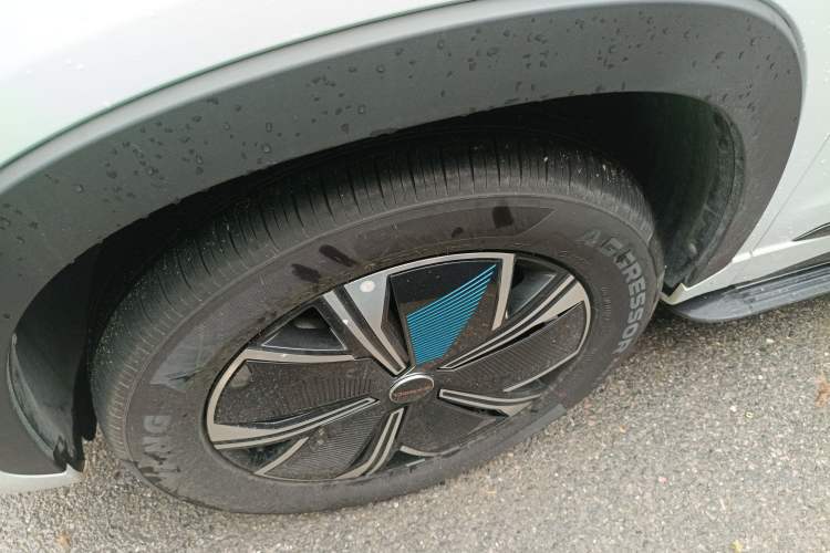 Used EXEED Zhuifeng C-DM 2023 1.5 TCI-DHT 80KM "Chengfengqi" Edition Left Front Wheel Hub