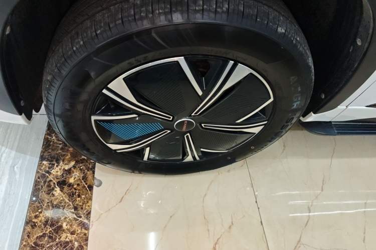 Used EXEED Zhuifeng C-DM 2023 1.5 TCI-DHT 80KM "Chengfengqi" Edition Left Front Wheel Hub