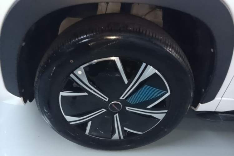 Used EXEED Zhuifeng C-DM 2023 1.5 TCI-DHT 80KM "Chengfengqi" Edition Left Front Wheel Hub