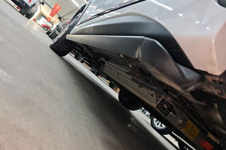 Used EXEED Zhuifeng C-DM 2023 1.5 TCI-DHT 80KM "Chengfengqi" Edition Left Side Sill