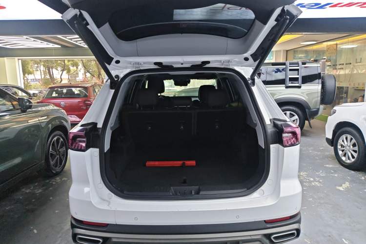 Used EXEED Zhuifeng C-DM 2023 1.5 TCI-DHT 80KM Yu Feng Xing Edition Trunk