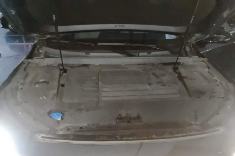 Used EXEED Zhuifeng C-DM 2024 C-DM 1.5 TCI 105KM Land Cruiser Edition Engine Bay