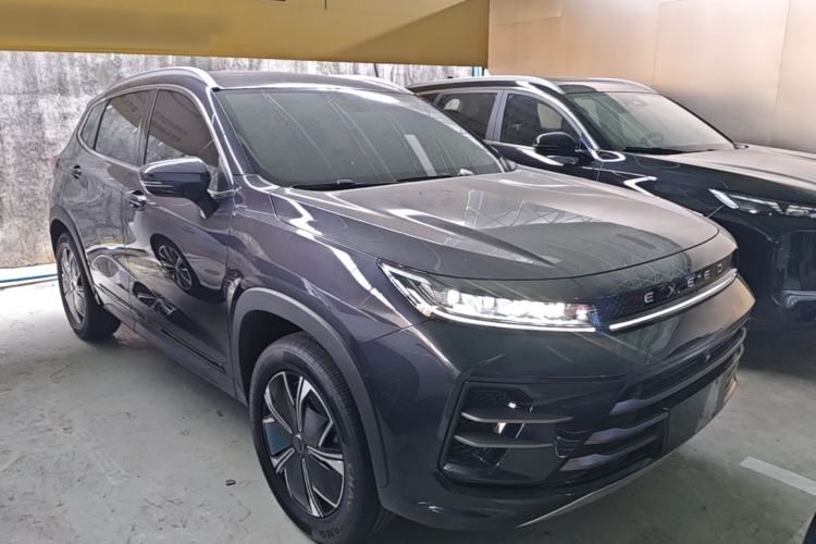 Used EXEED Zhuifeng C-DM 2024 C-DM 1.5 TCI 105KM Land Cruiser Edition Front Right 45 Deg