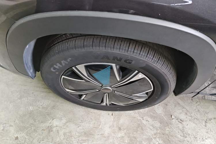 Used EXEED Zhuifeng C-DM 2024 C-DM 1.5 TCI 105KM Land Cruiser Edition Left Front Wheel Hub