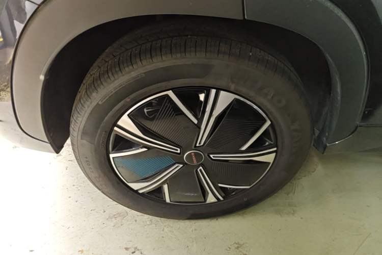 Used EXEED Zhuifeng C-DM 2024 C-DM 1.5 TCI 105KM Land Cruiser Edition Right Rear Wheel Hub