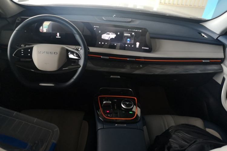 Used EXEED Zhuifeng C-DM 2024 C-DM 1.5TCI 105KM Enjoyment Edition Center Console