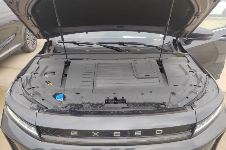 Used EXEED Zhuifeng C-DM 2024 C-DM 1.5 TCI 105KM Luxury Edition Engine Bay