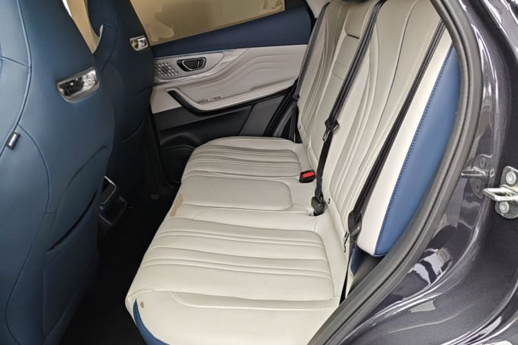 Used EXEED Zhuifeng C-DM 2024 C-DM 1.5 TCI 105KM Land Cruiser Edition Left Rear Seat