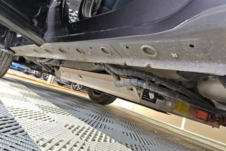 Used EXEED Zhuifeng C-DM 2024 C-DM 1.5 TCI 105KM Land Cruiser Edition Left Side Sill