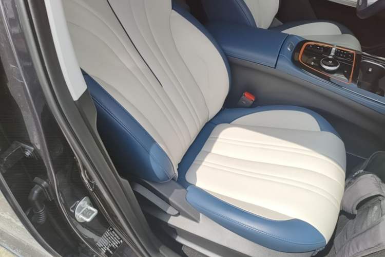 Used EXEED Zhuifeng C-DM 2024 C-DM 1.5 TCI 105KM Land Cruiser Edition Right Front Seat