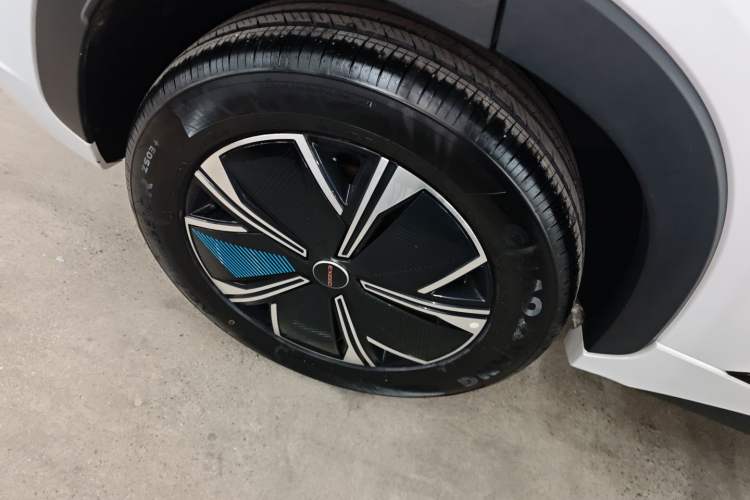 Used EXEED Zhuifeng C-DM 2024 C-DM 1.5 TCI 105KM Luxury Edition Exterior 4