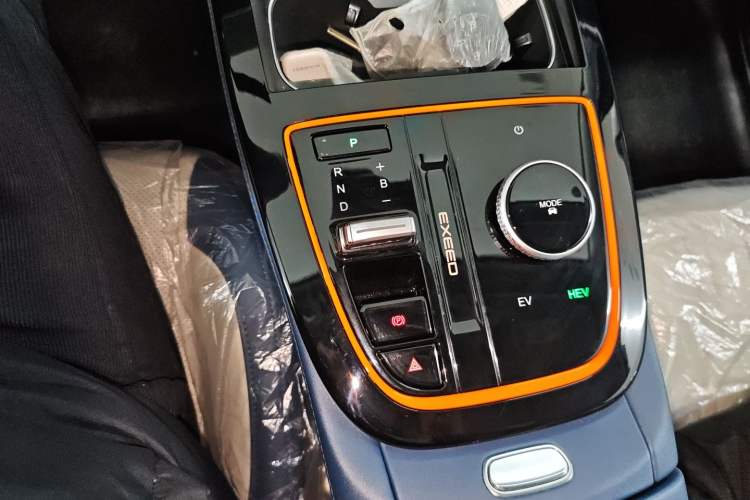 Used EXEED Zhuifeng C-DM 2024 C-DM 1.5 TCI 105KM Luxury Edition Gear Lever