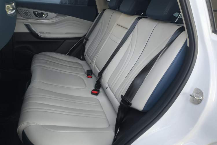 Used EXEED Zhuifeng C-DM 2024 C-DM 1.5TCI 105KM Enjoyment Edition Left Rear Seat